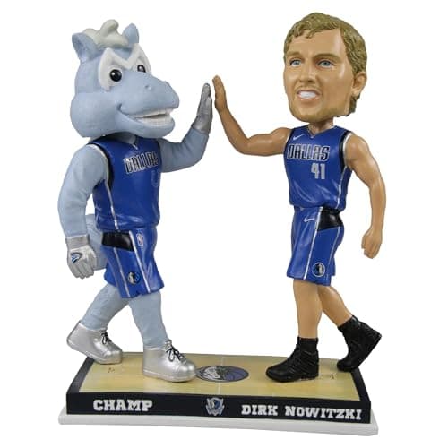 Dirk Nowitzki High Fiving Bobblehead