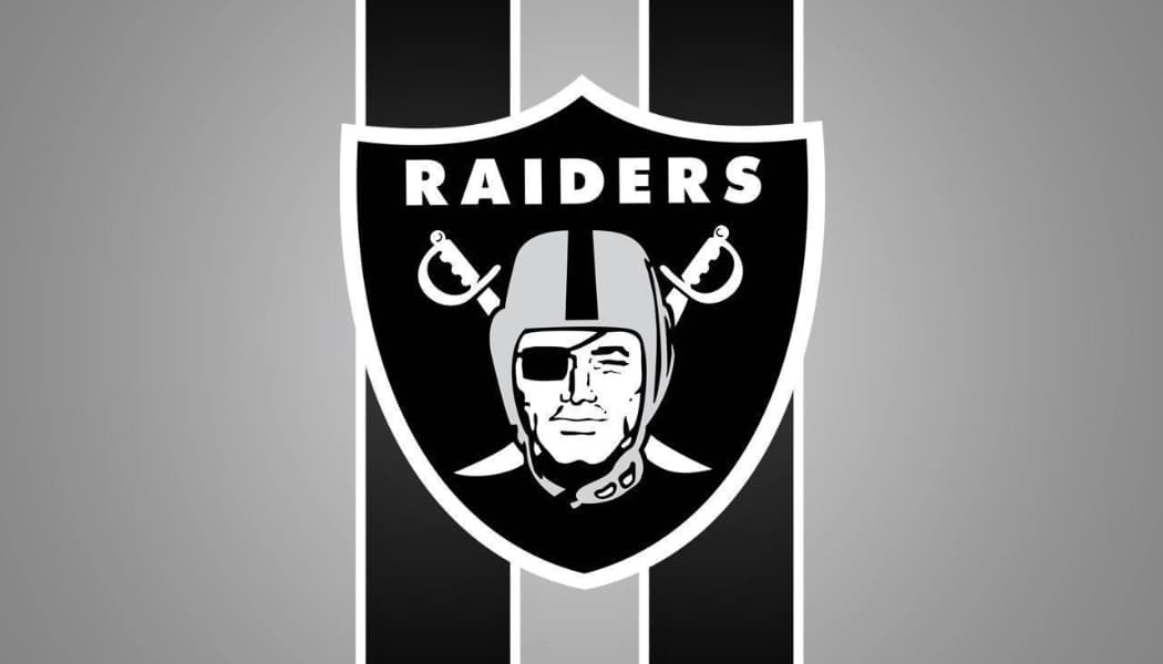 Las Vegas Raiders Gift Guide