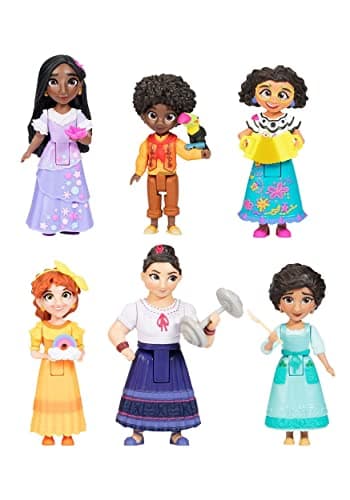 Disney Encanto Madrigal Family Doll Set